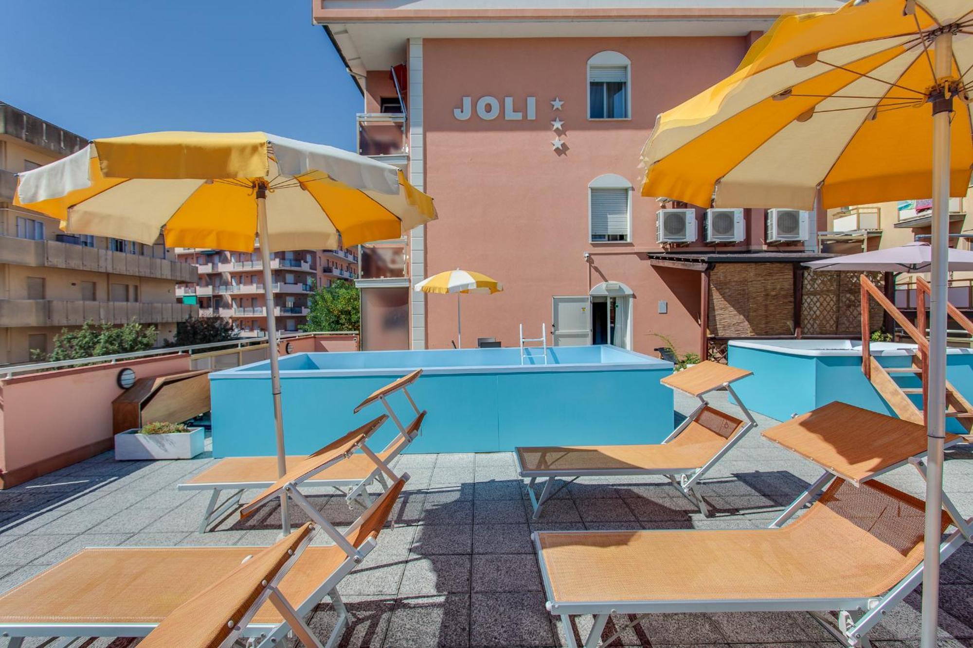 Hotel Joli Чезенатико Экстерьер фото